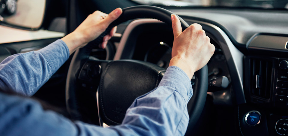 averías en la dirección de un coche